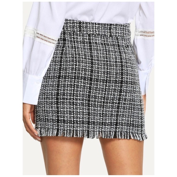 5⭐️ Polly plaid skirt - Picture 2 of 7